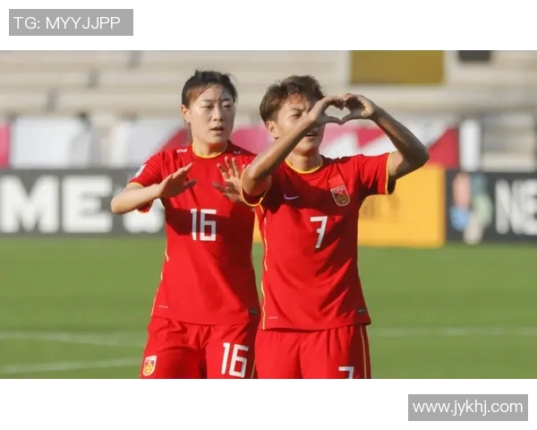 足球明星碧菡高清图片欣赏展现她的风采与魅力 足球明星碧菡高清图片欣赏展现她的风采与魅力